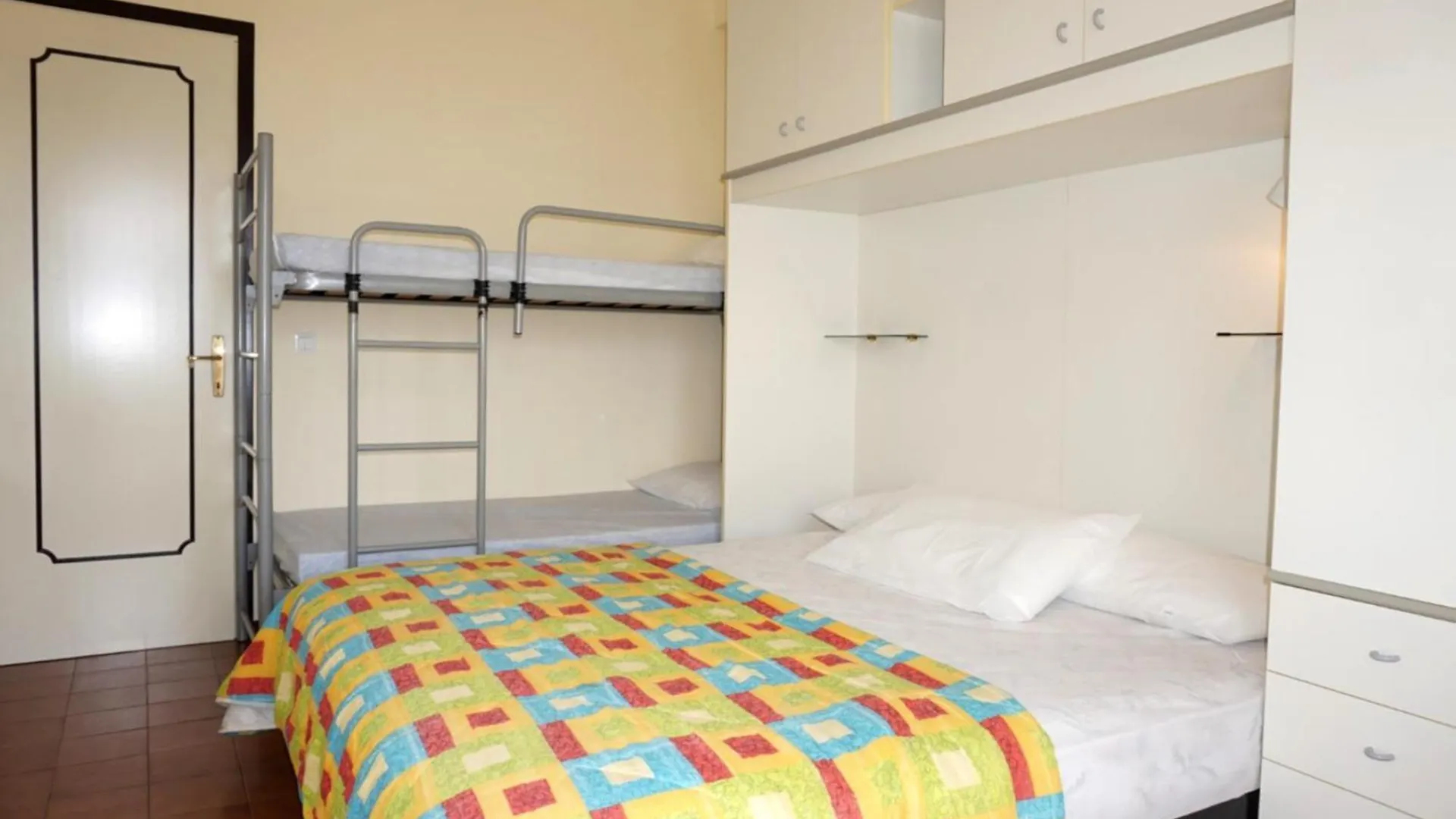 شقة A Few Steps From The Beach With Shared Pool بورتو سانتا مارغريتا دي كاورل
