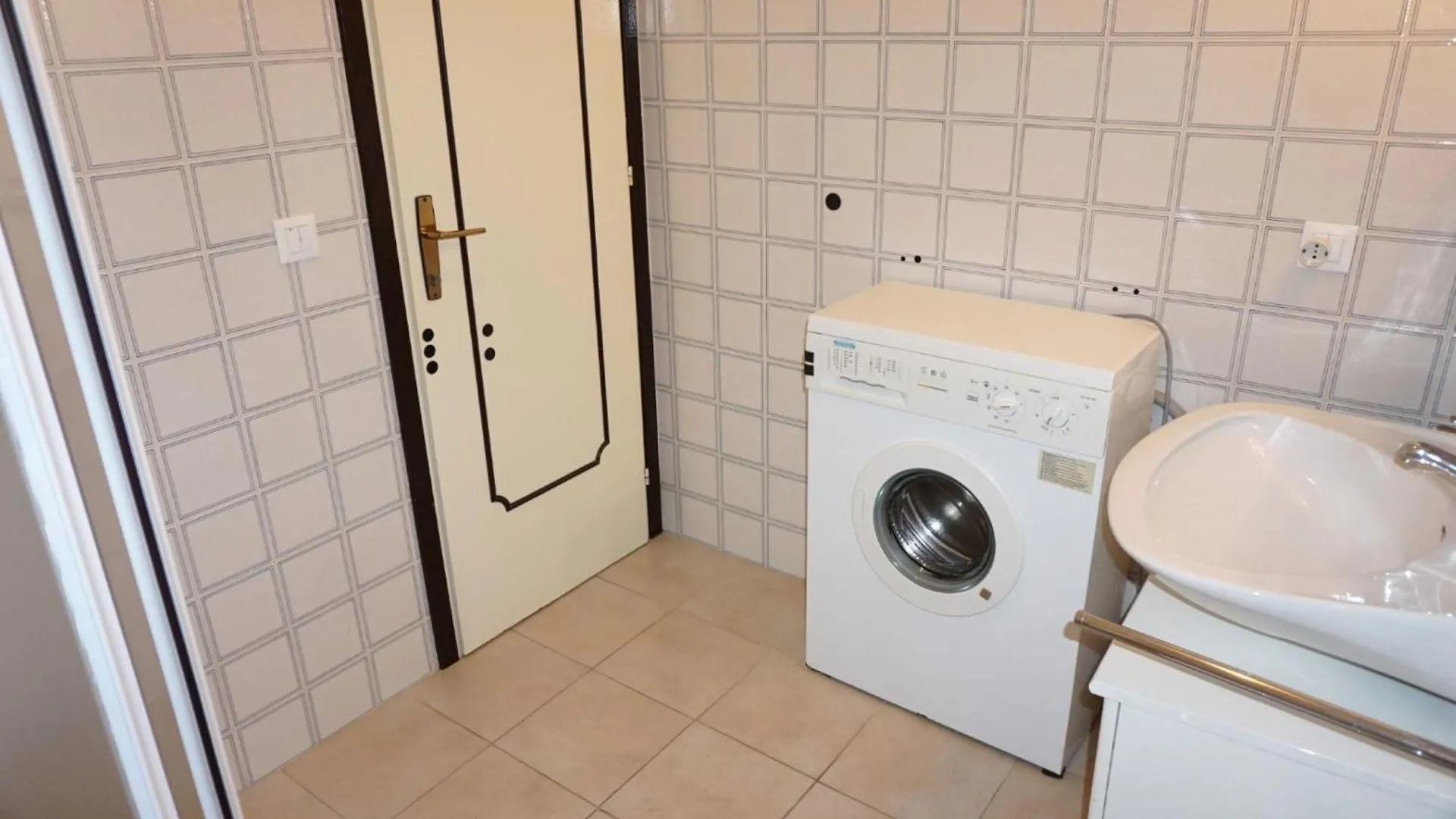 شقة A Few Steps From The Beach With Shared Pool بورتو سانتا مارغريتا دي كاورل إيطاليا